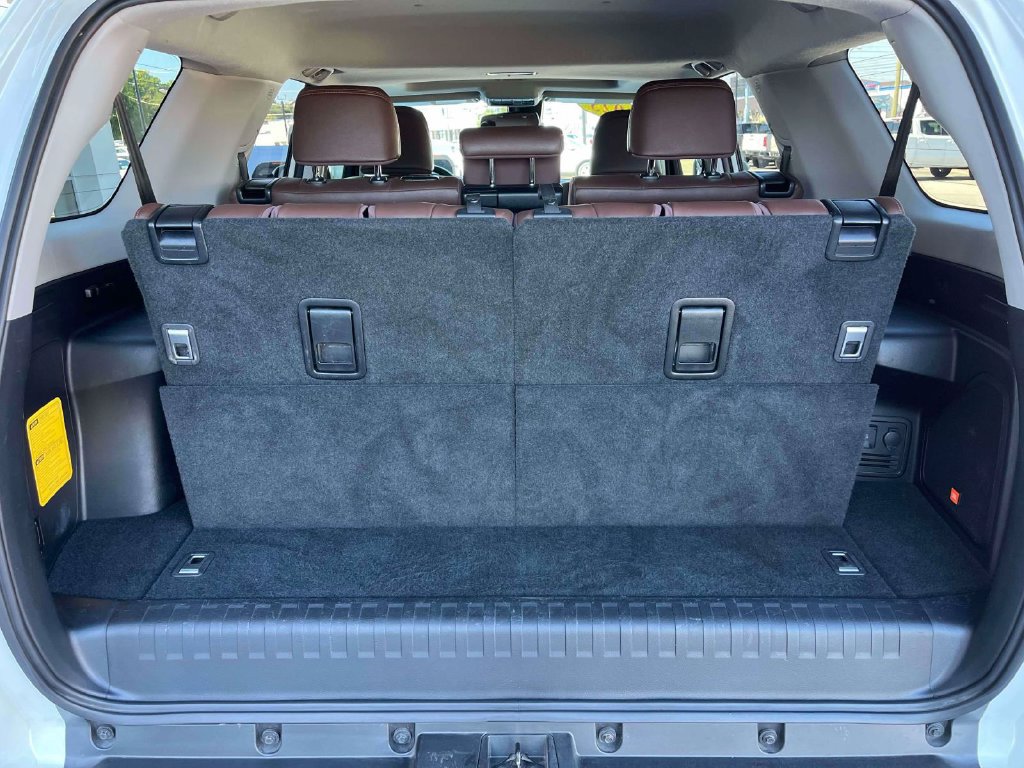 Used 2023 Toyota 4Runner Limited RWD image 18