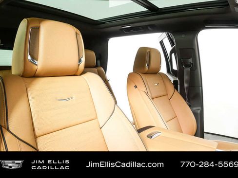 New 2026 Cadillac Escalade Luxury w/ Touring Package AWD/4WD image 23