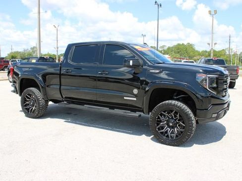 Used 2024 GMC Sierra 1500 Elevation w/ Elevation Premium Package AWD/4WD image 14