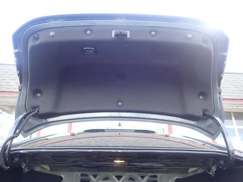 Used 2017 Chevrolet Cruze LT w/ Convenience Package image 19