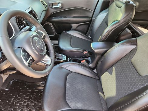 Used 2021 Jeep Compass Latitude image 13