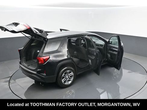 Used 2025 GMC Terrain Elevation image 28