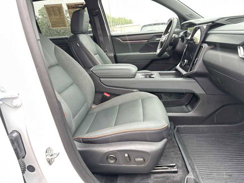 Used 2025 GMC Acadia AT4 w/ LPO, Floor Liner Package AWD/4WD image 26
