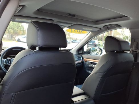 Used 2021 Honda CR-V Touring image 8