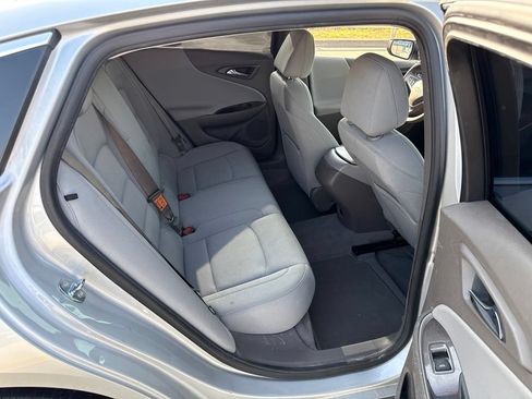 Used 2022 Chevrolet Malibu LS FWD image 12