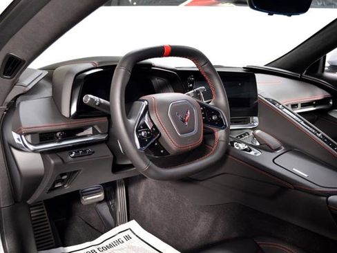 Used 2024 Chevrolet Corvette Stingray Premium Cpe w/ 3LT image 11