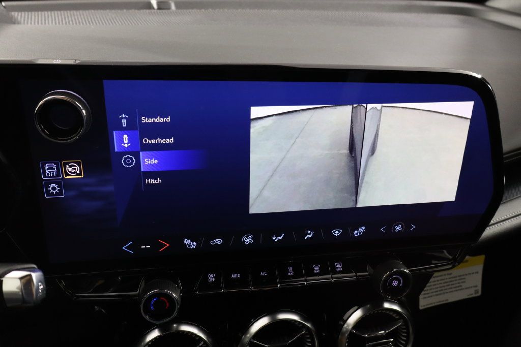 Used 2024 Chevrolet Blazer EV LT AWD/4WD image 44