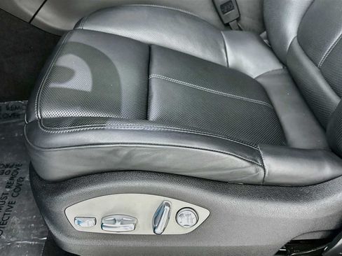 Certified 2023 Porsche Macan S w/ Premium Package Plus AWD/4WD image 12