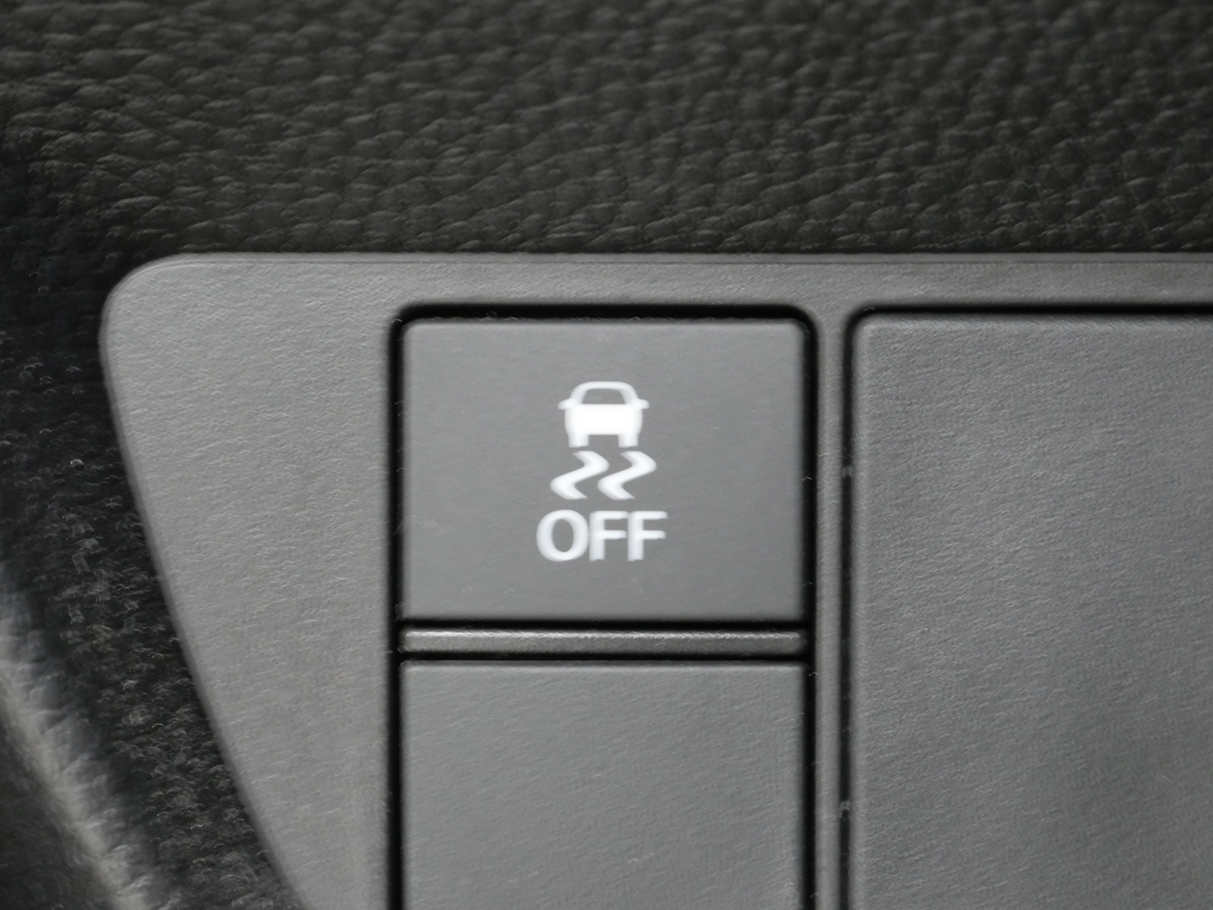 Used 2024 Honda HR-V LX image 13