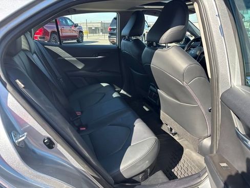 Used 2024 Toyota Camry XLE w/ Navigation Package image 11