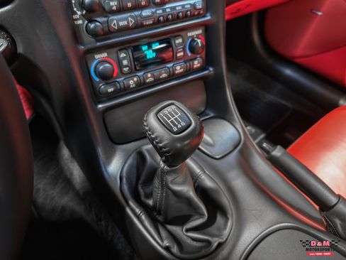 Used 2002 Chevrolet Corvette Z06 RWD image 19