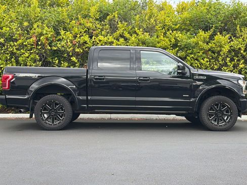 Used 2016 Ford F150 Lariat w/ Equipment Group 502A Luxury AWD/4WD image 3