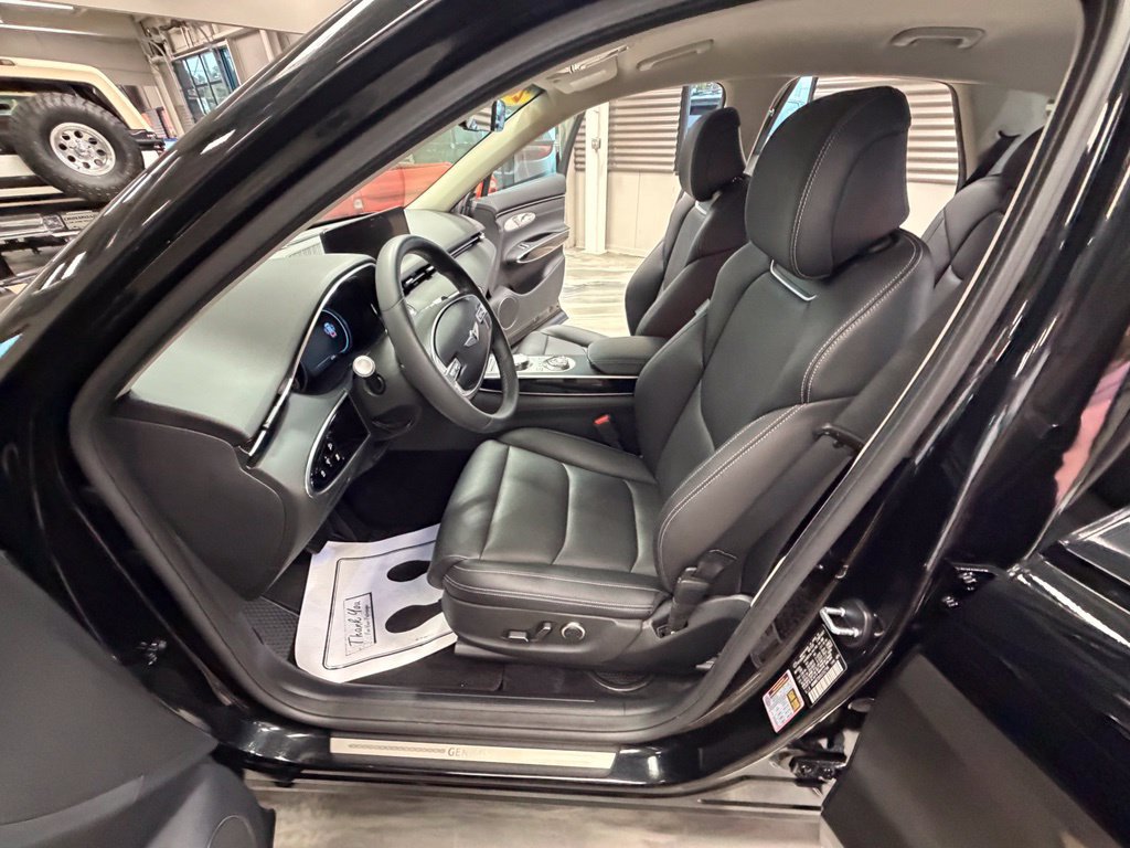 Used 2025 Genesis GV70 2.5T AWD/4WD image 59