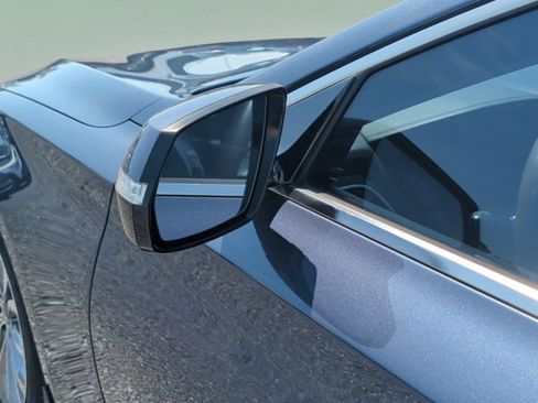 Used 2015 Hyundai Genesis 3.8 RWD image 13