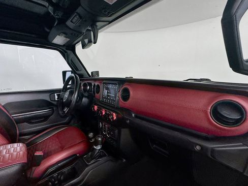 Used 2021 Jeep Gladiator Sport AWD/4WD image 27