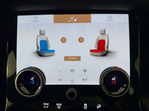 Used 2021 Land Rover Range Rover Velar R-Dynamic S image 21