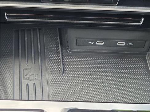 Used 2026 Volkswagen Atlas SE image 22