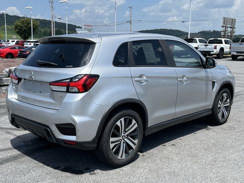 Used 2020 Mitsubishi Outlander Sport AWD image 5