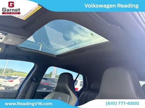 Used 2022 Volkswagen Golf R AWD/4WD image 12