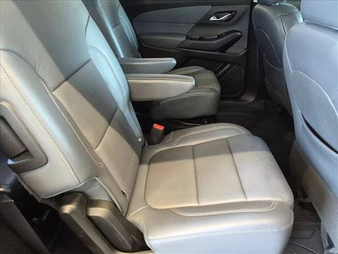 Used 2019 Chevrolet Traverse LT w/ LT Premium Package FWD image 20