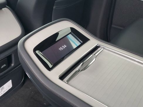 New 2026 Lincoln Navigator Reserve AWD/4WD image 28