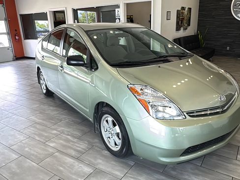 Used 2009 Toyota Prius FWD image 4