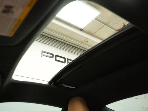 Certified 2025 Porsche 911 Carrera 4 GTS AWD/4WD image 36