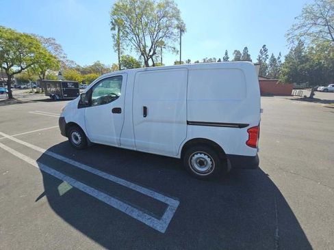 Used 2017 Nissan NV200 S w/ Cruise Control Package FWD image 4