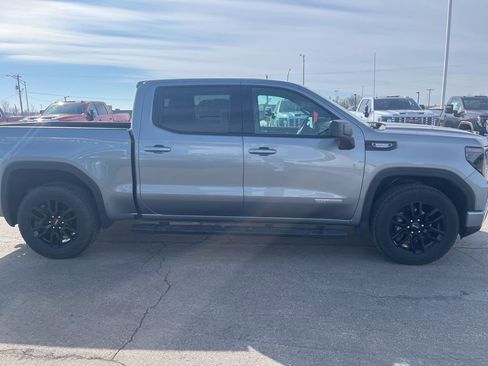 Used 2023 GMC Sierra 1500 Elevation w/ Preferred Package image 4