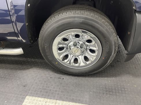 Used 2011 Chevrolet Silverado 1500 W/T image 28