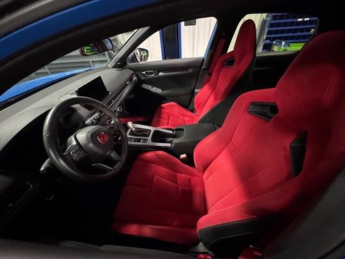 Used 2025 Honda Civic Type R image 9