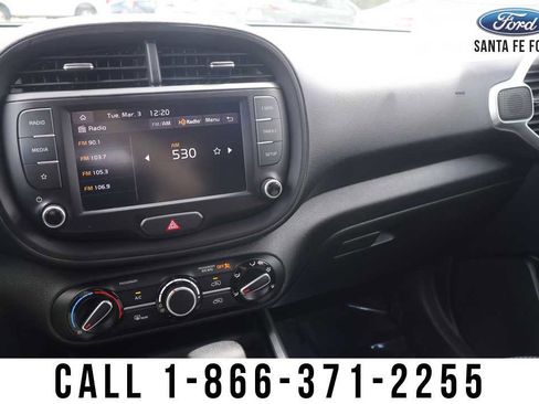 Used 2023 Kia Soul LX image 31