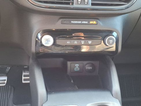 Certified 2023 Ford Escape ST-Line Select w/ Tech Pack #2 AWD/4WD image 19