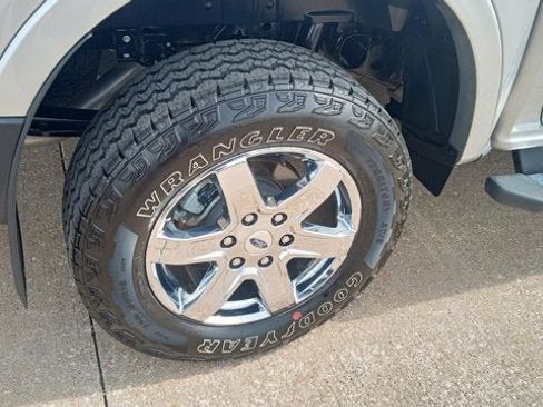 Used 2024 Ford Ranger Lariat w/ FX4 Off-Road Package AWD/4WD image 10