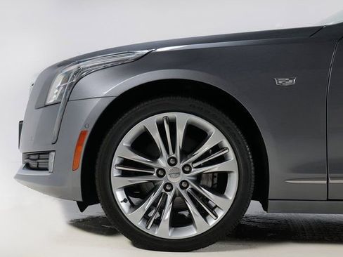 Used 2018 Cadillac CT6 Platinum image 32