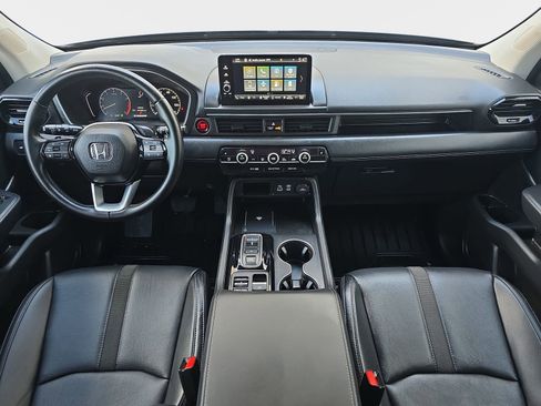Certified 2025 Honda Pilot EX-L image 10