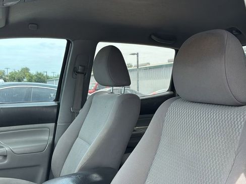 Used 2013 Toyota Tacoma PreRunner w/ Convenience Pkg RWD image 13