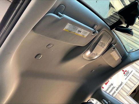 Used 2024 Chrysler Pacifica Touring-L FWD image 13