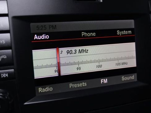 Used 2019 Mercedes-Benz Metris Passenger image 13