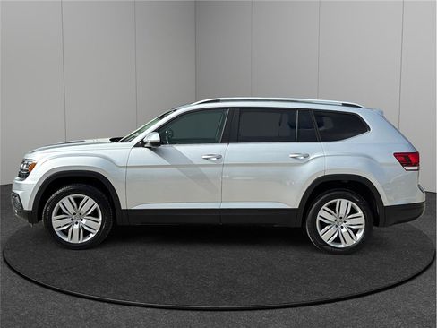 Used 2019 Volkswagen Atlas SE w/ Towing Package image 5