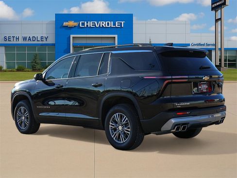 Used 2026 Chevrolet Traverse LT w/ Enhanced Driving Package image 5
