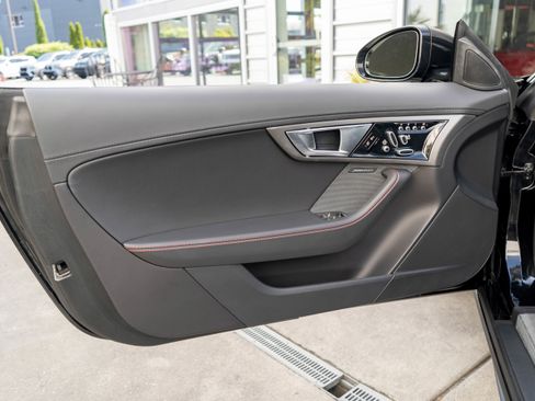 Used 2014 Jaguar F-TYPE S RWD image 11