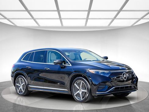 Certified 2023 Mercedes-Benz EQS 580 4MATIC SUV image 6