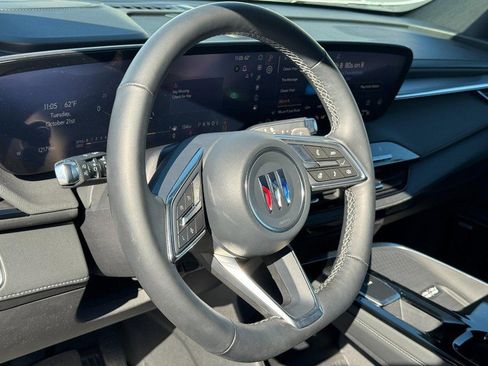 Used 2025 Buick Enclave Sport Touring image 15