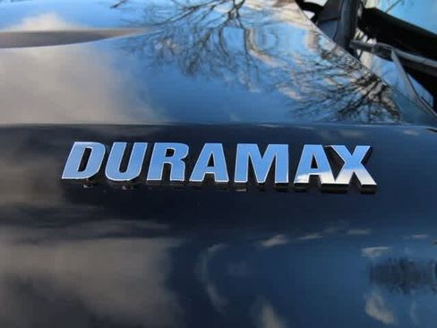 Used 2023 Chevrolet Silverado 1500 LT image 10