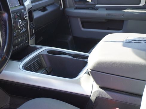 Used 2020 RAM 1500 Classic SLT w/ Luxury Group AWD/4WD image 22