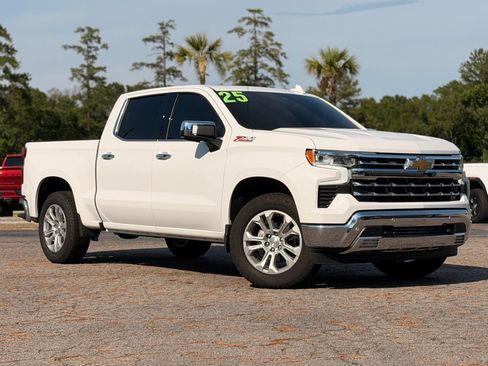 Used 2025 Chevrolet Silverado 1500 LTZ w/ LTZ Premium Package AWD/4WD image 2