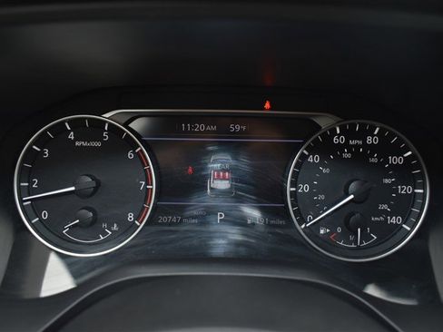 Used 2023 Nissan Rogue SV AWD/4WD image 17