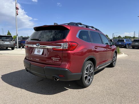 Used 2023 Subaru Ascent Limited w/ Technology Package AWD/4WD image 10