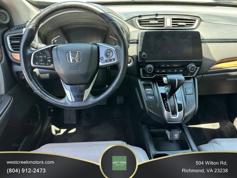 Used 2018 Honda CR-V Touring image 10